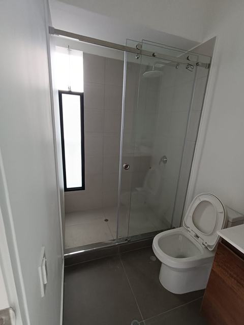 Ducha corrediza de vidrio templado